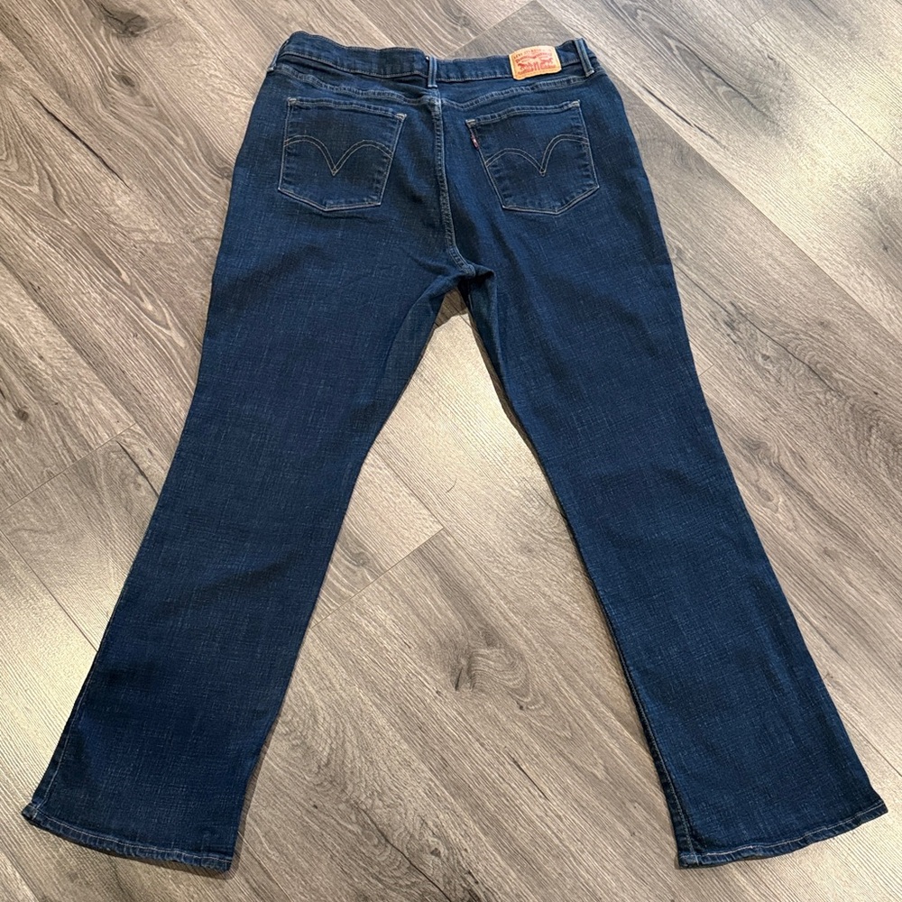 🧡Levi's Strauss Women's Dark Blue Boot Cut Jeans versatile everday essential